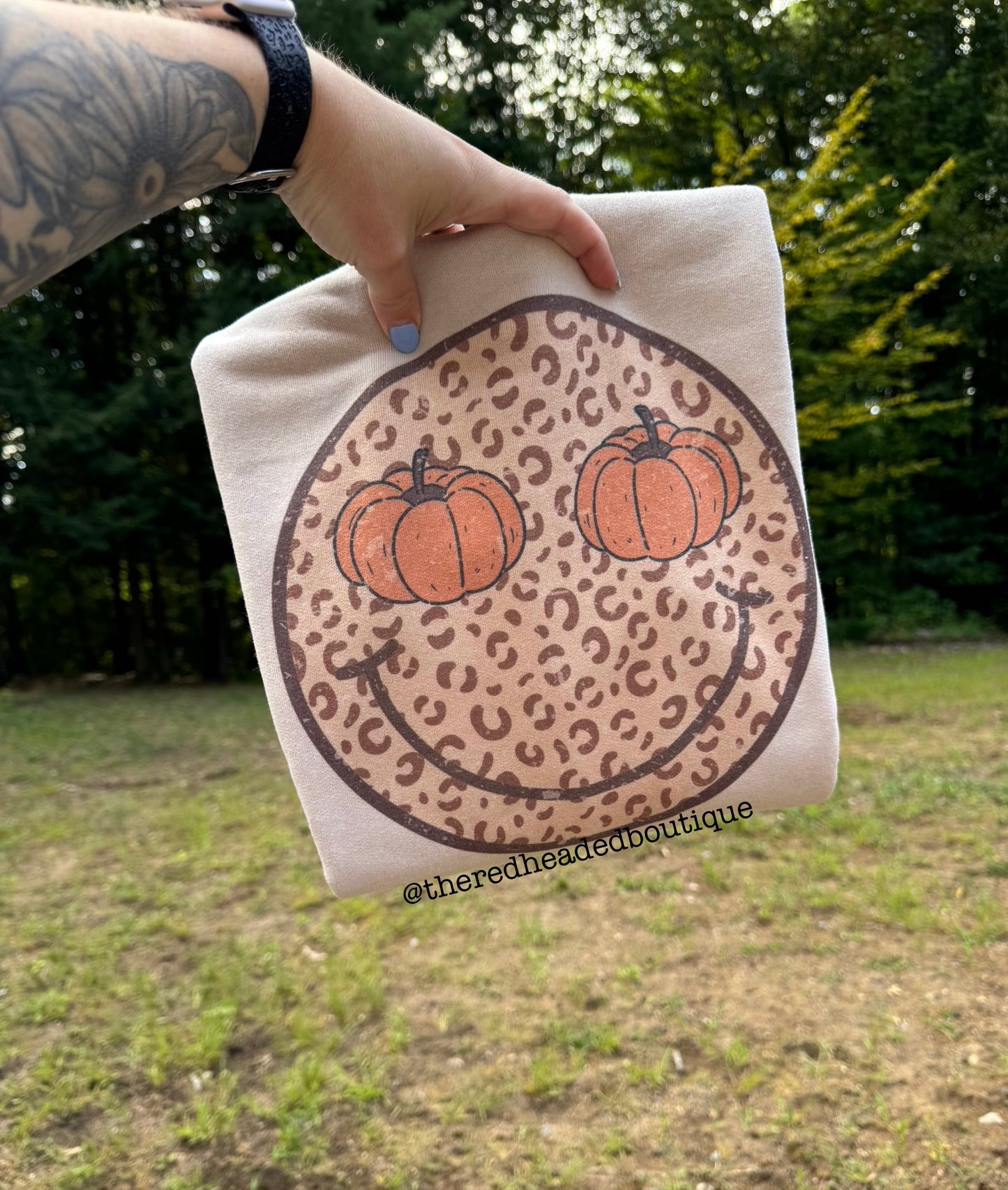 Pumpkin Eyed Leopard Smiley